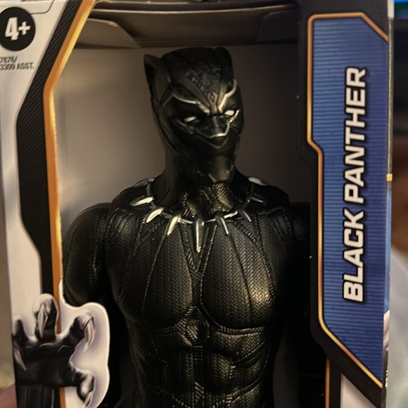 Marvel Avengers Titan Hero Series Black Panther 12” Action Figure - Picture 2 of 3